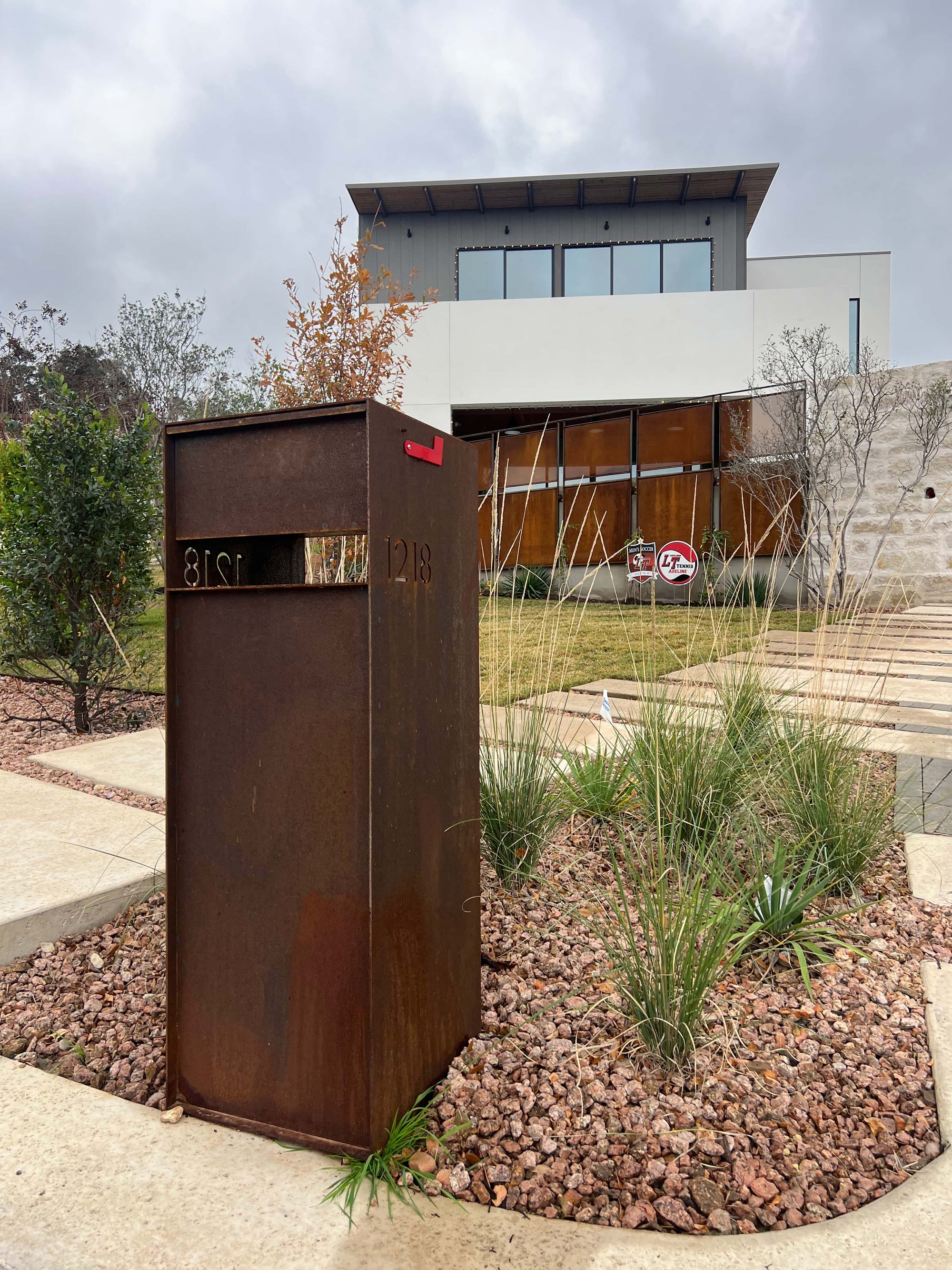 Overland ALL Steel Mailbox