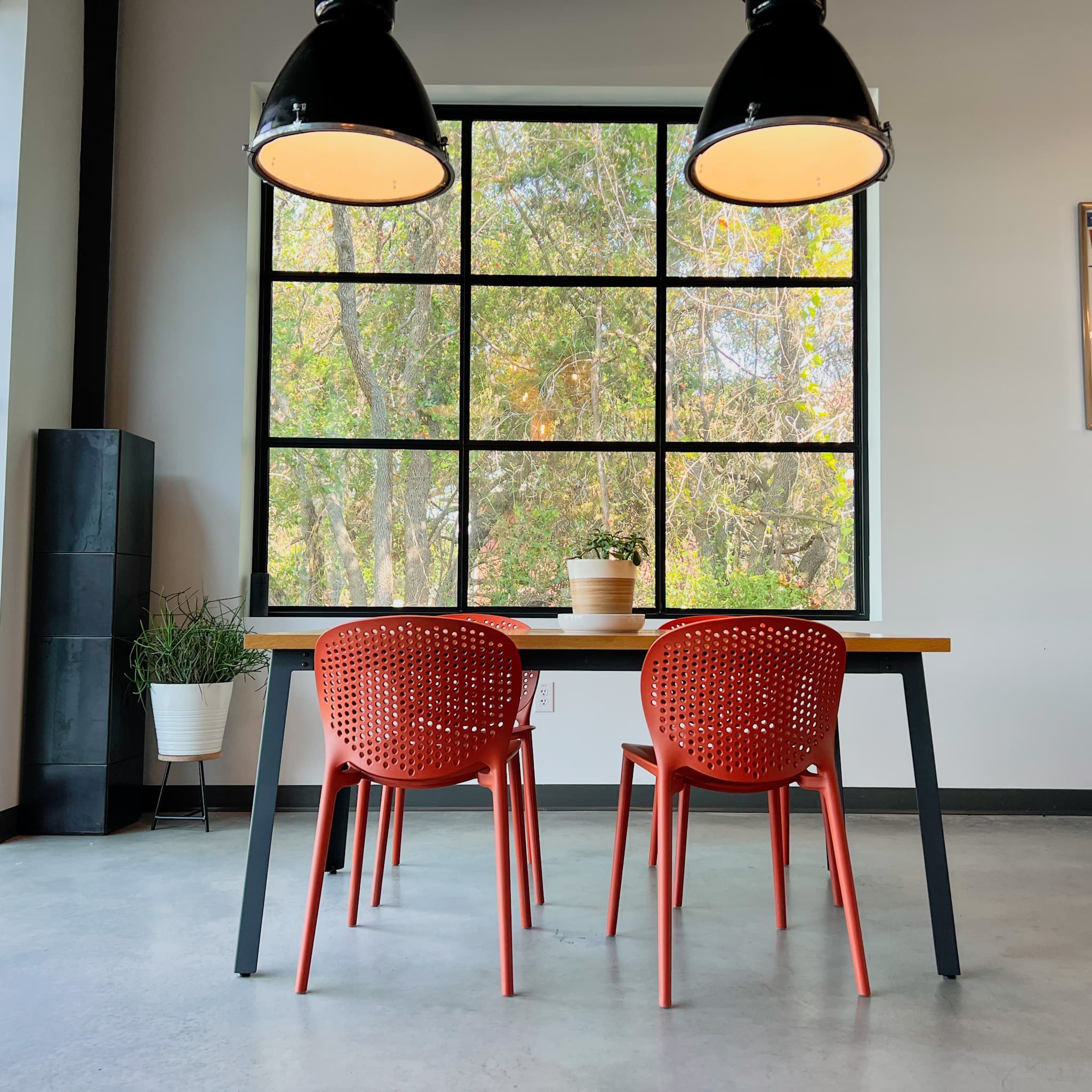 Bold MFG & Supply The Travis Modern Splayed Table Base Frame