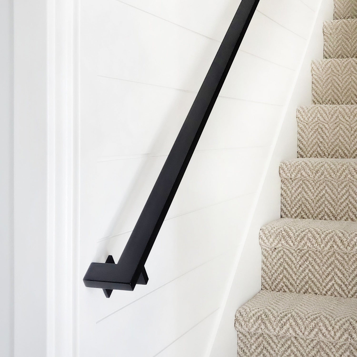 Bold MFG & Supply Handrail Modern Handrail 11'-14' foot (5 brackets)