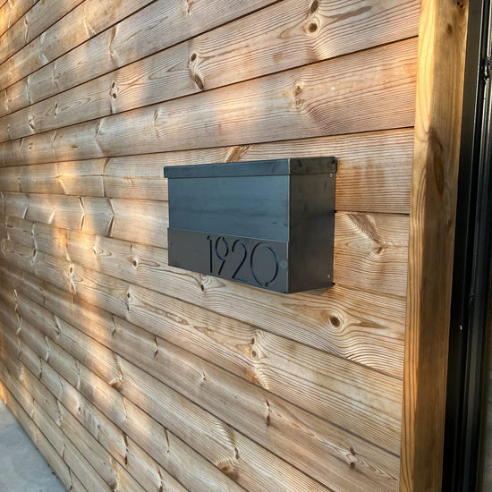 Bold MFG & Supply Mailbox Hyde Park Mailbox - Custom