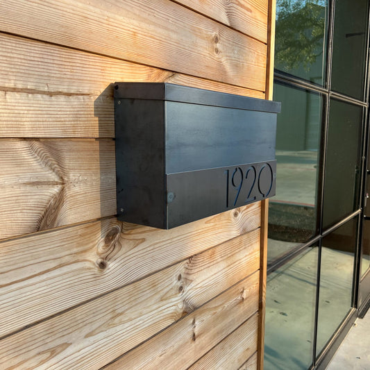 Bold MFG & Supply Mailbox Hyde Park Mailbox - Custom